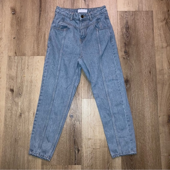 Topshop Denim - Topshop Yoke Bleach Mom Jeans High-Rise Denim Blue tapered Jeans Size 26 | Y2K